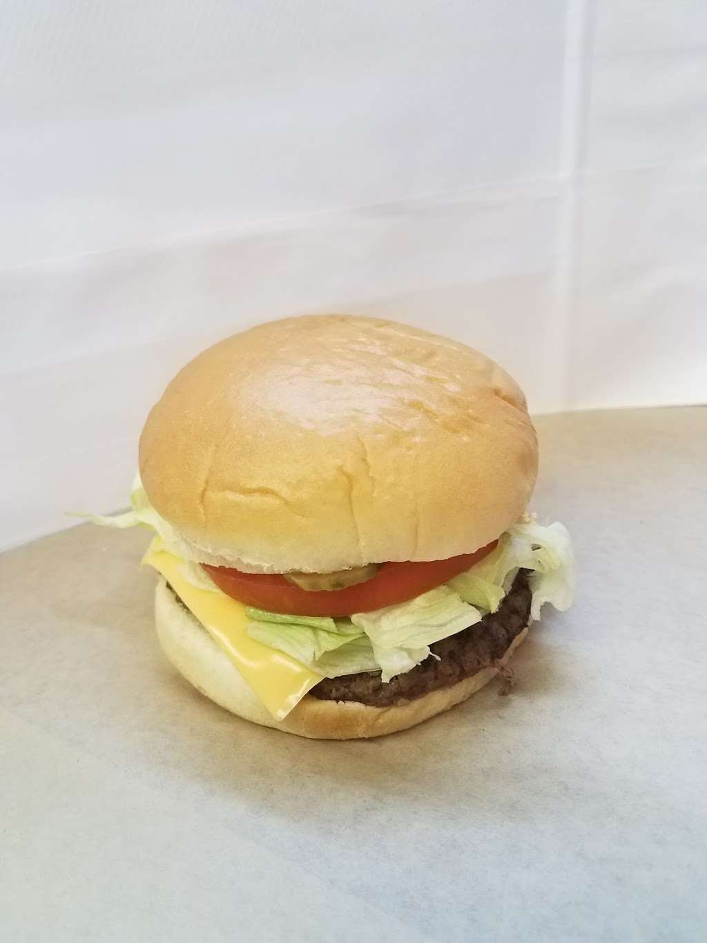 B & K Rootbeer | 511 Northwestern Ave, Monticello, IN 47960, USA | Phone: (574) 583-3844