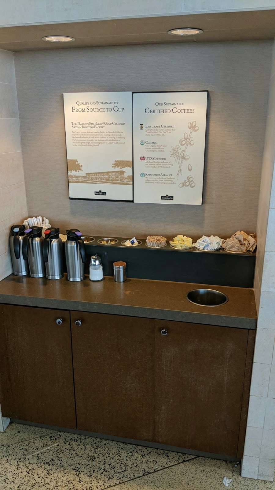 Peets Coffee | Terminal 2, San Francisco International Airport, San Francisco, CA 94128