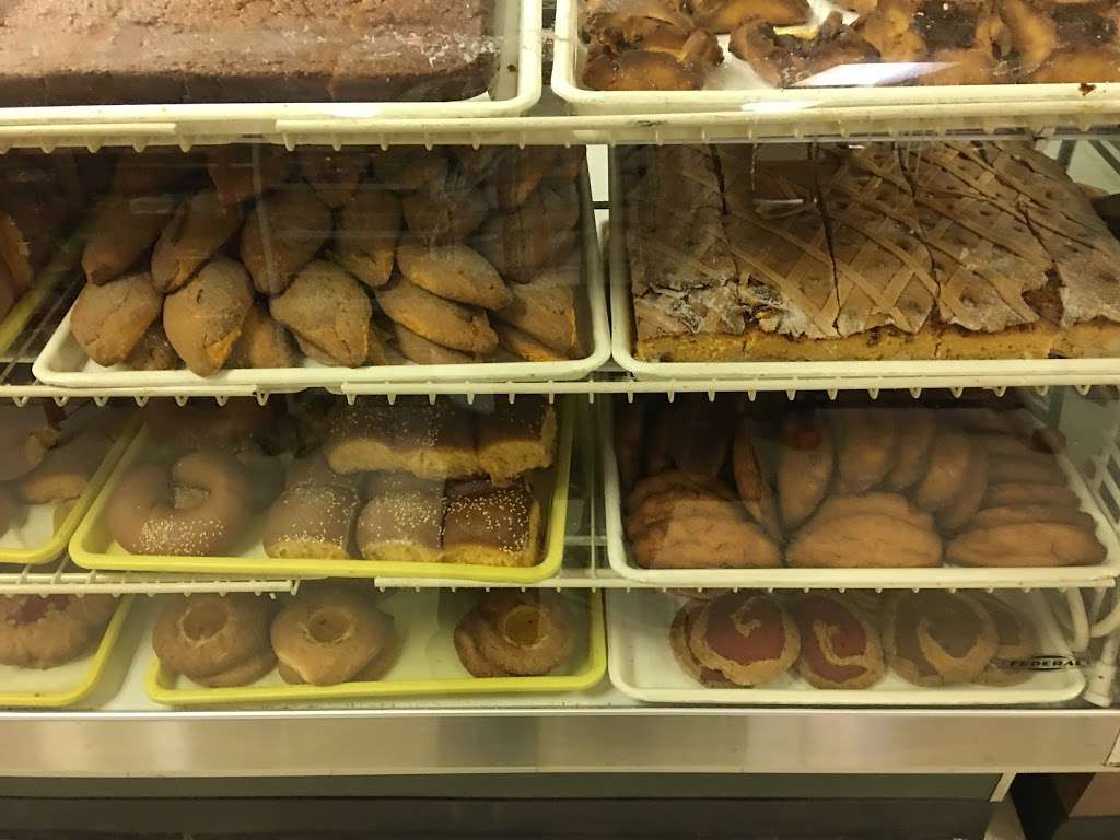 Bakery & Deli Salvadoreno | 7209 E W.T. Harris Blvd, Charlotte, NC 28227, USA | Phone: (704) 535-0623