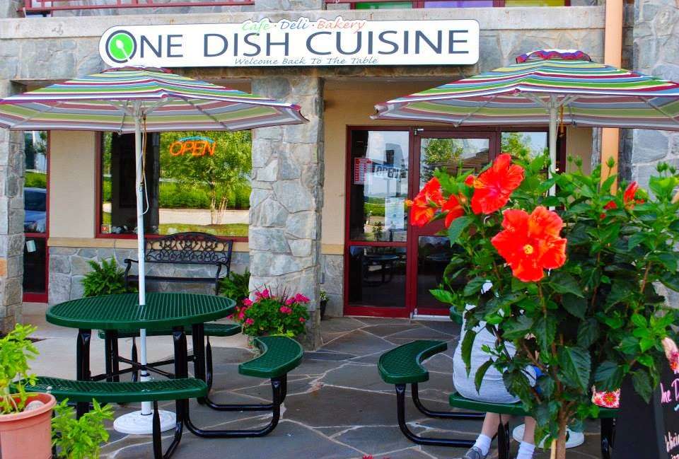 One Dish Cuisine Cafe, Deli and Bakery | Taylor Village Center, 8001 Hillsborough Rd, Ellicott City, MD 21043, USA | Phone: (443) 759-6344