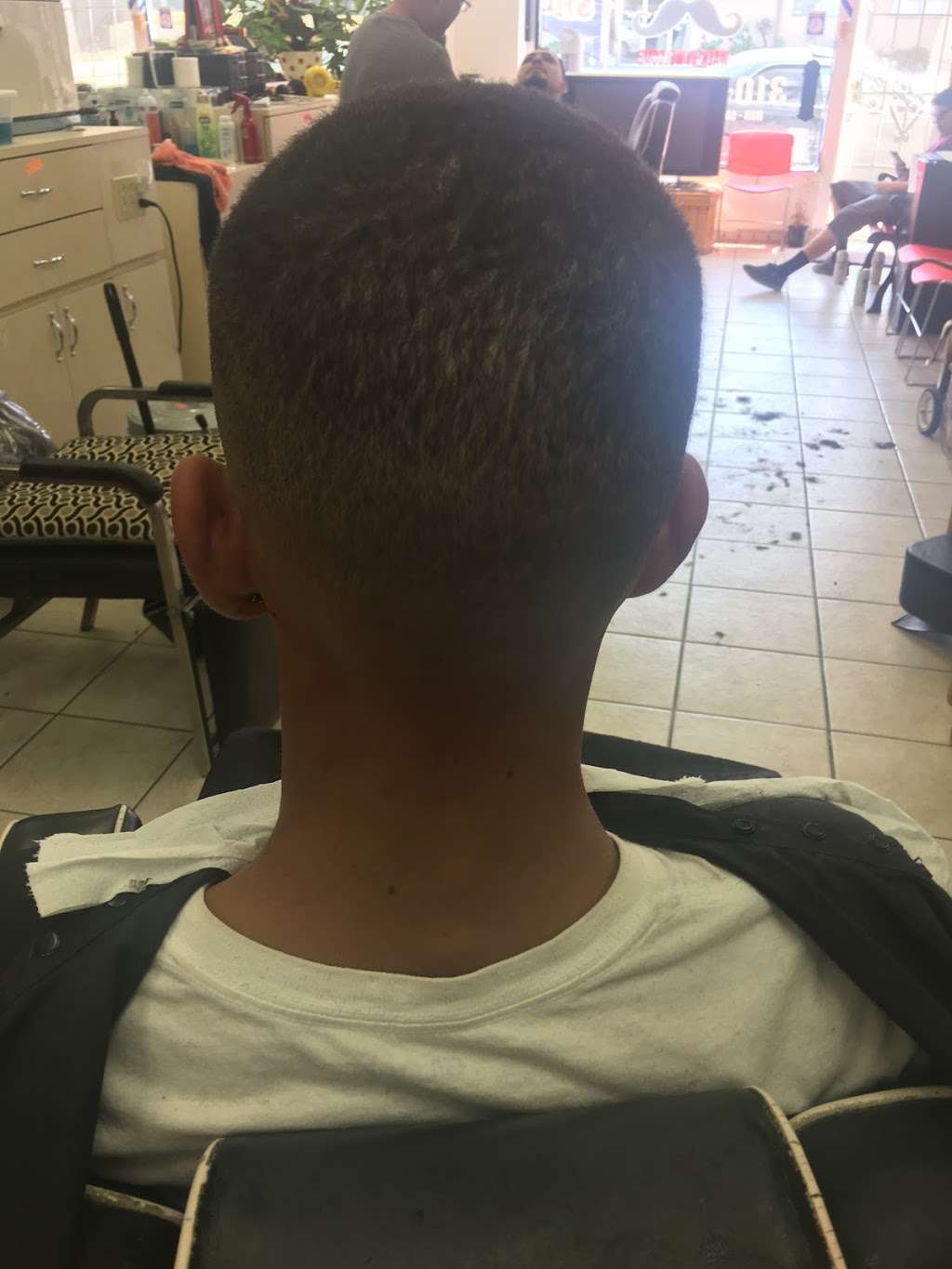 Old town barber shop | 2205 Torrance Blvd, Torrance, CA 90501 | Phone: (310) 990-8948