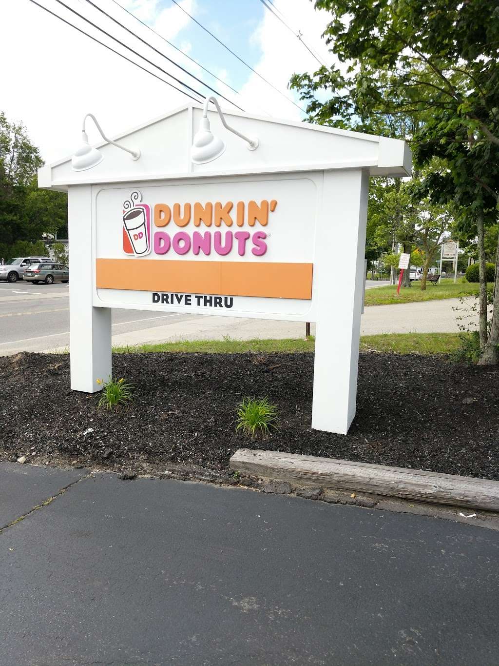 Dunkin | 152 Center St, Pembroke, MA 02359, USA | Phone: (781) 293-3770