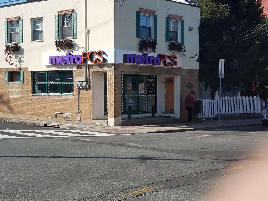 Metro by T-Mobile | 167 Belmont Ave, Haledon, NJ 07508, USA | Phone: (973) 782-4111 Metro by T-Mobile | 167 Belmont Ave, Haledon, NJ 07508, USA | Phone: (973) 782-4111