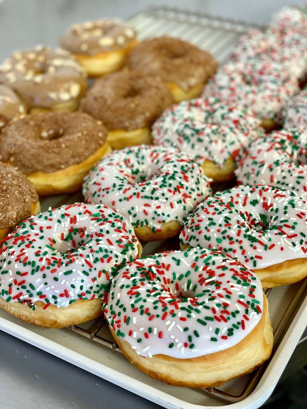 Fresh Donuts | 560 Workman Mill Rd, La Puente, CA 91746, USA | Phone: (626) 336-8988