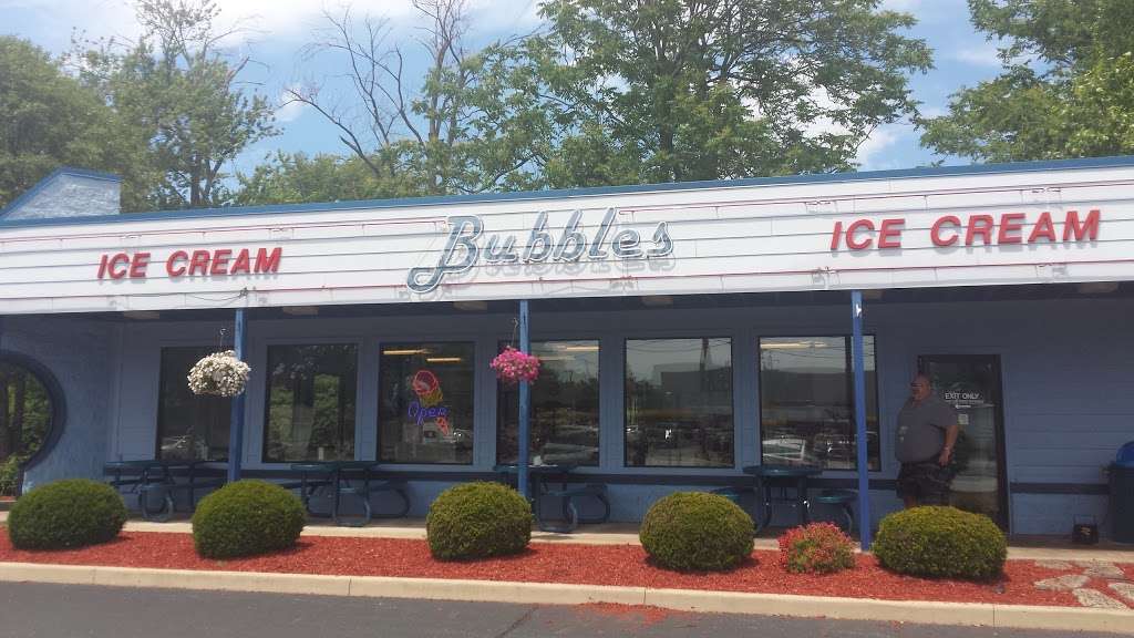 Bubbles Ice Cream Parlor | 115 W Coolspring Ave, Michigan City, IN 46360 | Phone: (219) 872-1024