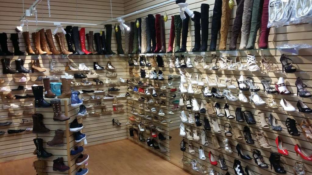 Shoes 4u2 | 1435 S San Jacinto Ave S-5, San Jacinto, CA 92583, United States | Phone: (951) 251-2362