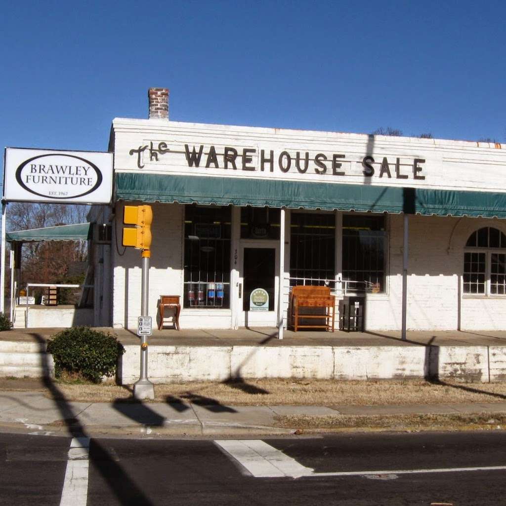 The Warehouse Sale Factory mattress Outlet | 312 N Broad St, Mooresville, NC 28115, USA | Phone: (704) 664-2838