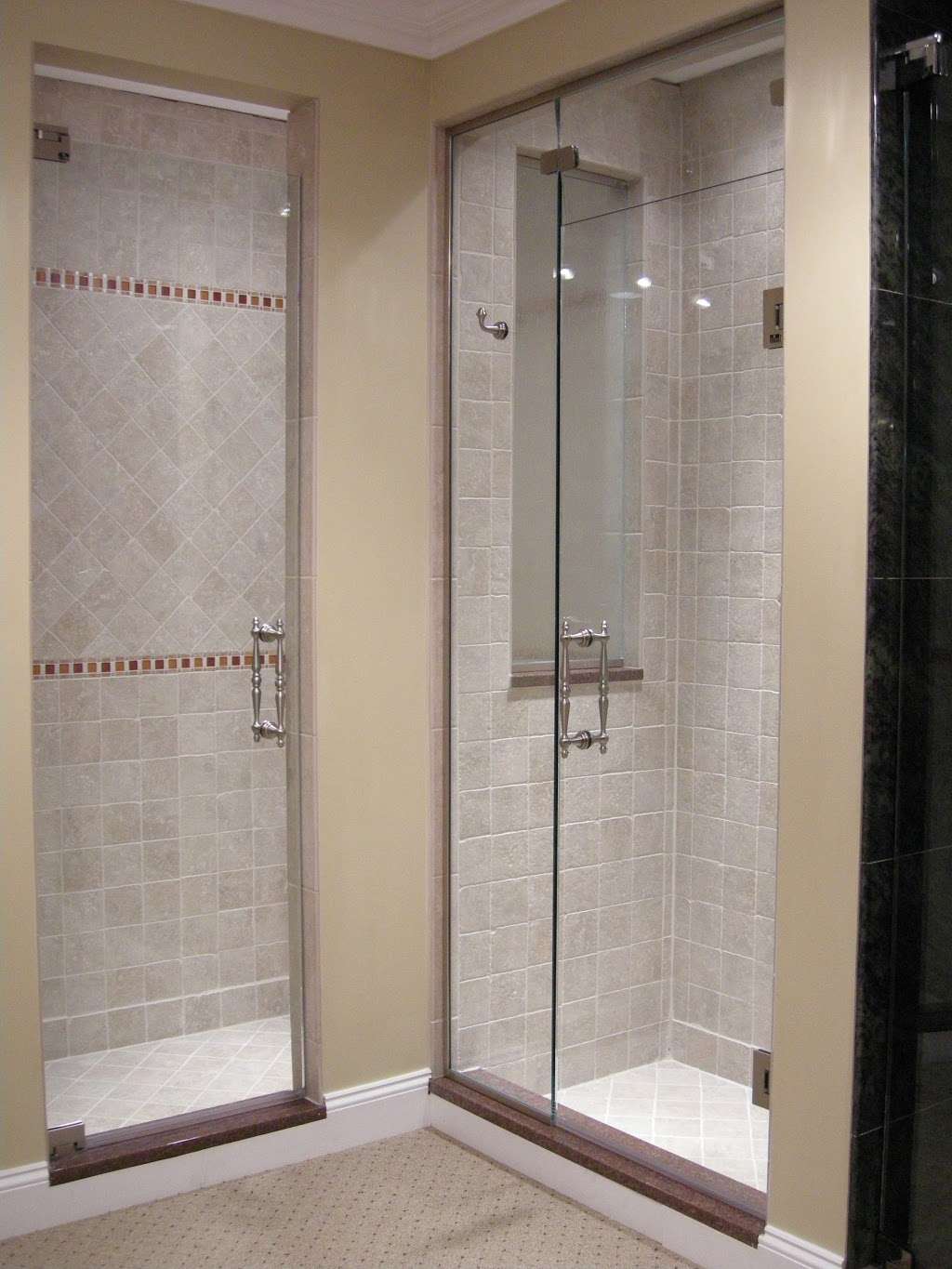 Master Shower Doors | 1712 Ogletown Rd, Newark, DE 19711, USA | Phone: (302) 368-7888