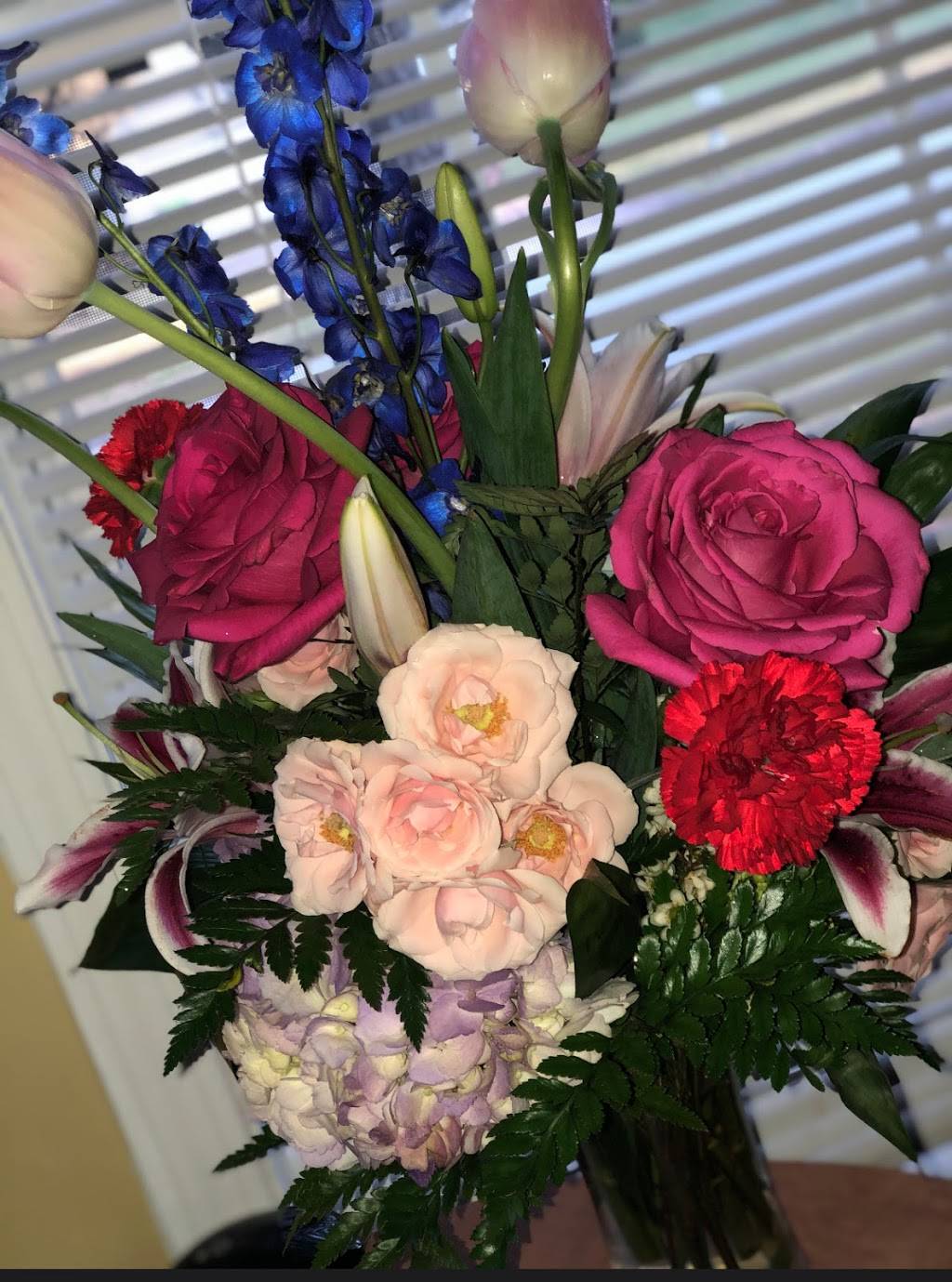 Eves Flower Shop | 25 Strickland St, Fairburn, GA 30213, USA | Phone: (770) 964-9679