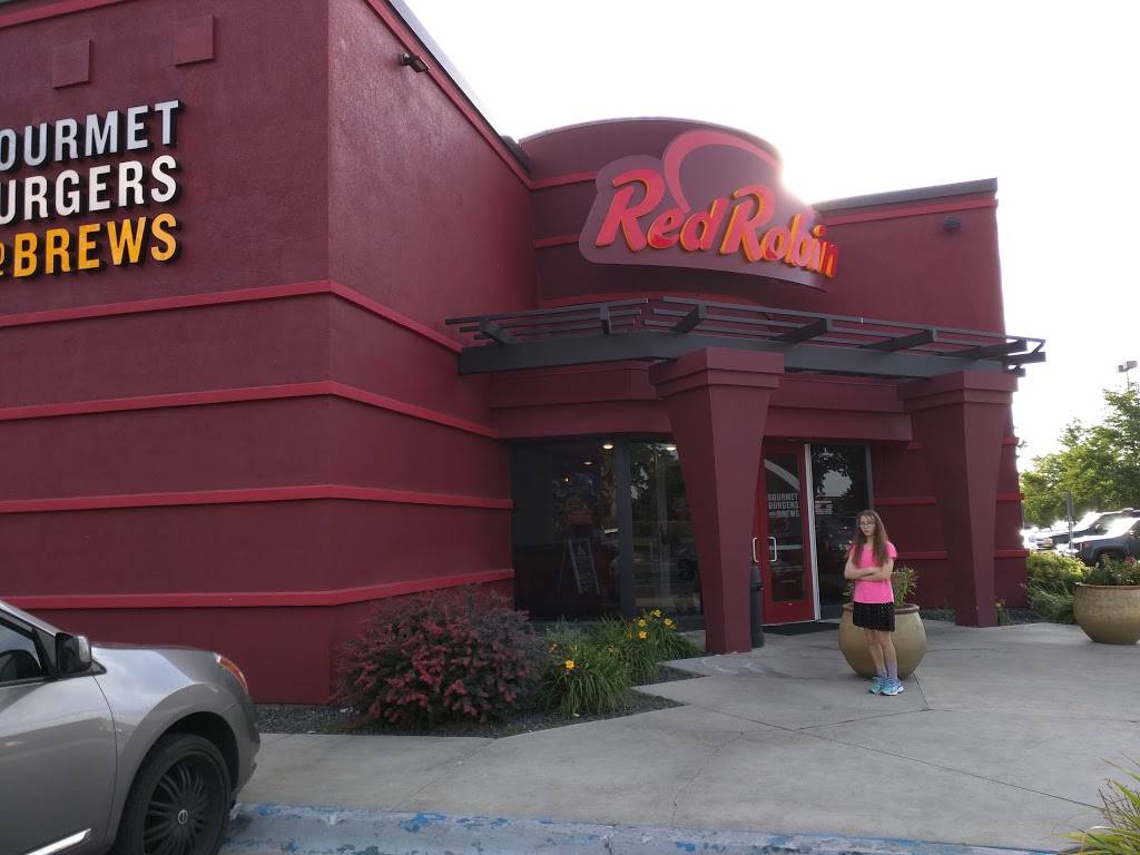 Red Robin Gourmet Burgers and Brews | 267 N Milwaukee St, Boise, ID 83704, USA | Phone: (208) 323-0023 Red Robin Gourmet Burgers and Brews | 267 N Milwaukee St, Boise, ID 83704, USA | Phone: (208) 323-0023