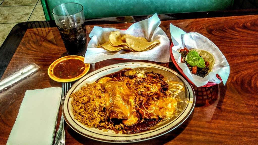 El Burrito Grill | 4101 N Bellflower Blvd, Long Beach, CA 90808 | Phone: (562) 421-9400