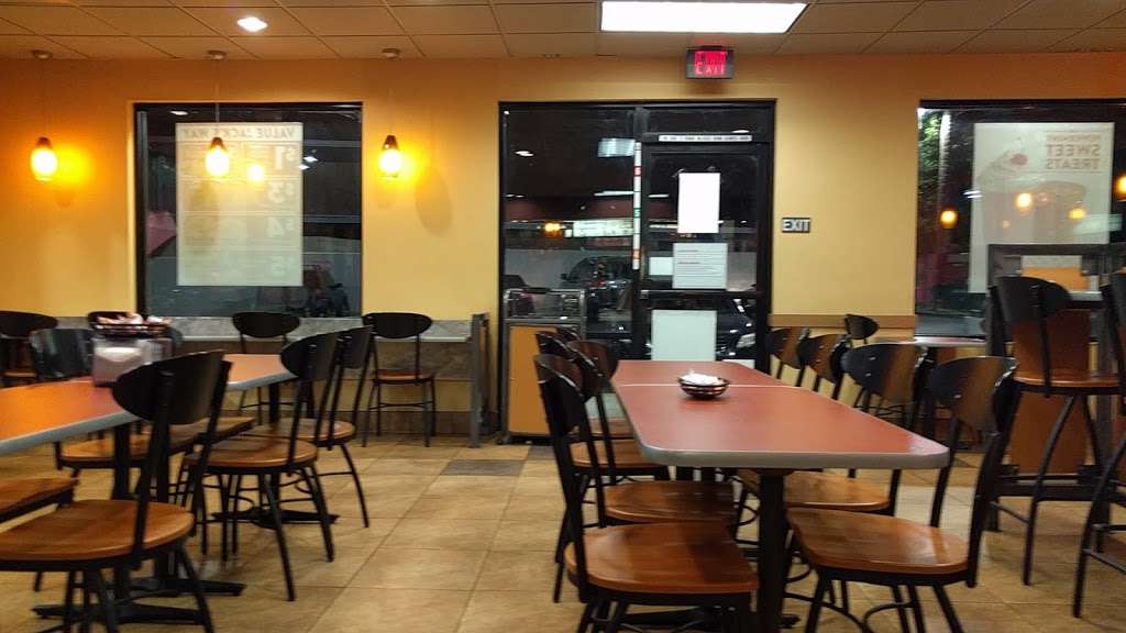 Jack in the Box | 2125 N Windsor Ave, Altadena, CA 91001, USA | Phone: (626) 791-0932