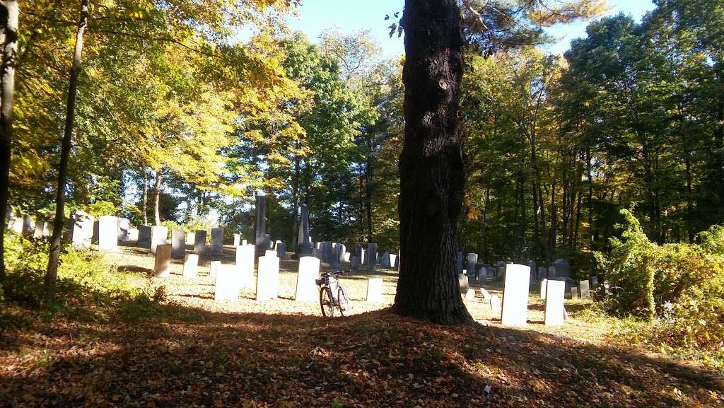 Taunton cemetery 1812-present | 21 Taunton Lake Rd, Newtown, CT 06470, USA