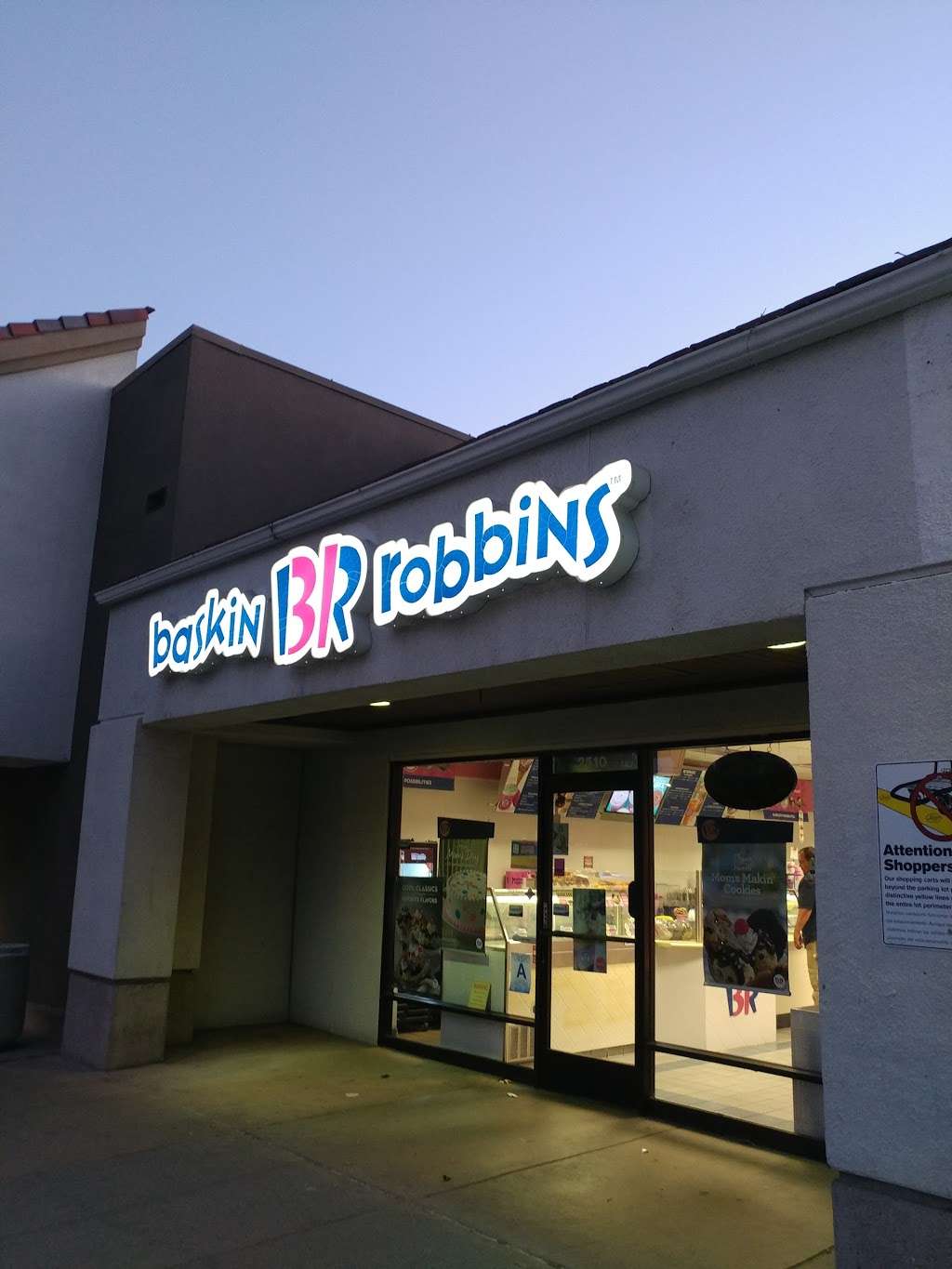 Baskin-Robbins | 2510 S Grove Ave, Ontario, CA 91761 | Phone: (909) 930-5222