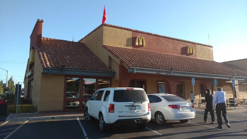 McDonalds | 1854 N Milpitas Blvd, Milpitas, CA 95035, USA | Phone: (408) 945-6466