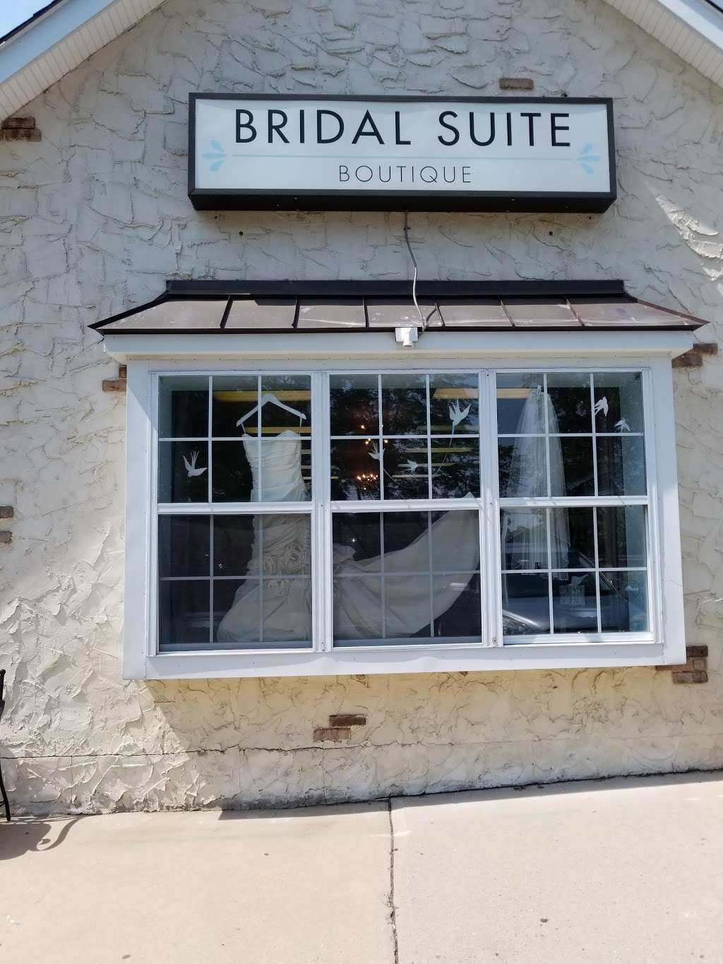Bridal Suite Boutique | 2450 Kuser Rd a, Hamilton Township, NJ 08690, USA | Phone: (609) 588-4976
