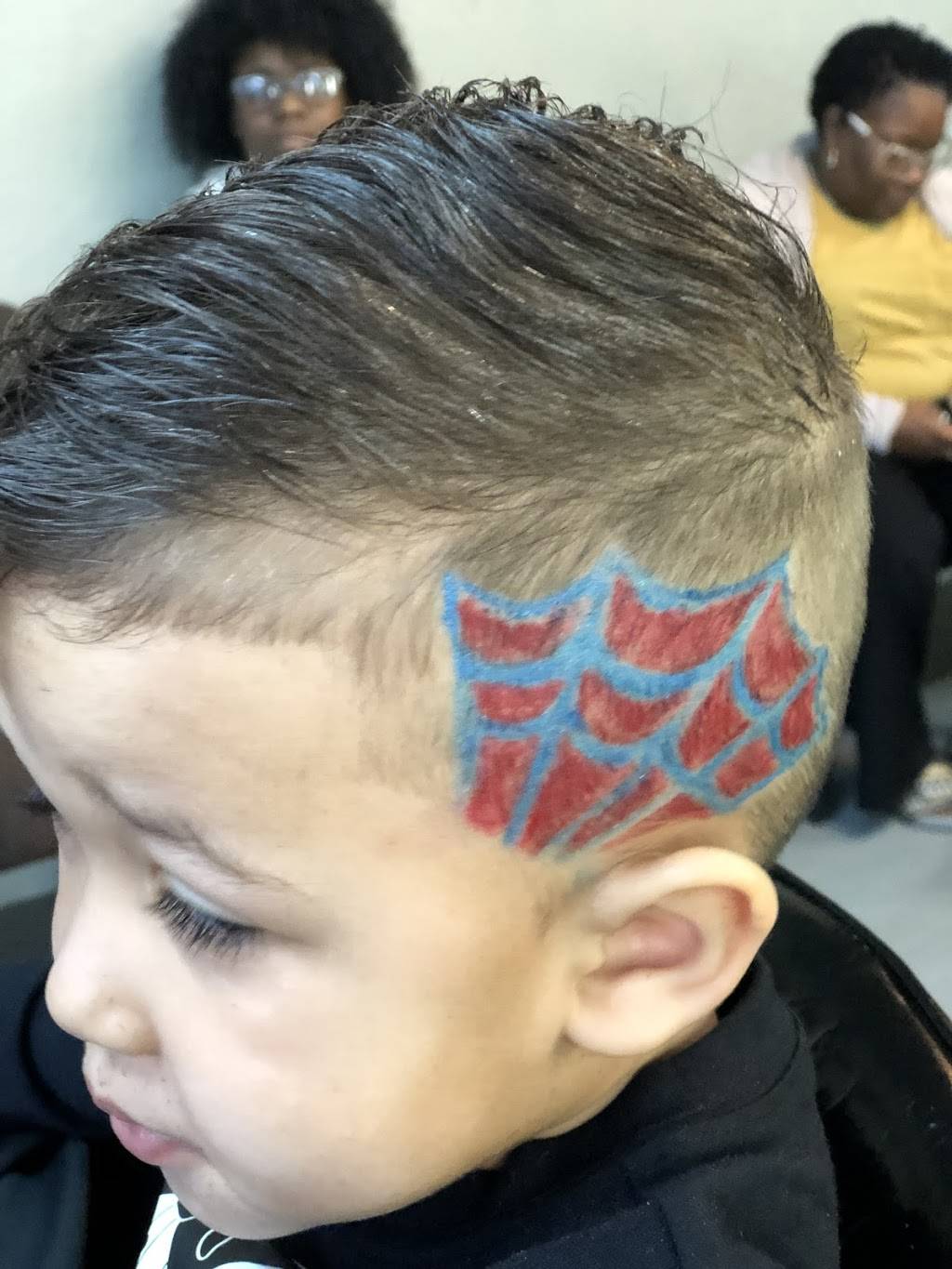 The mix up barbers and bakery | 1104 E 43rd St, Kansas City, MO 64110 | Phone: (816) 301-0295