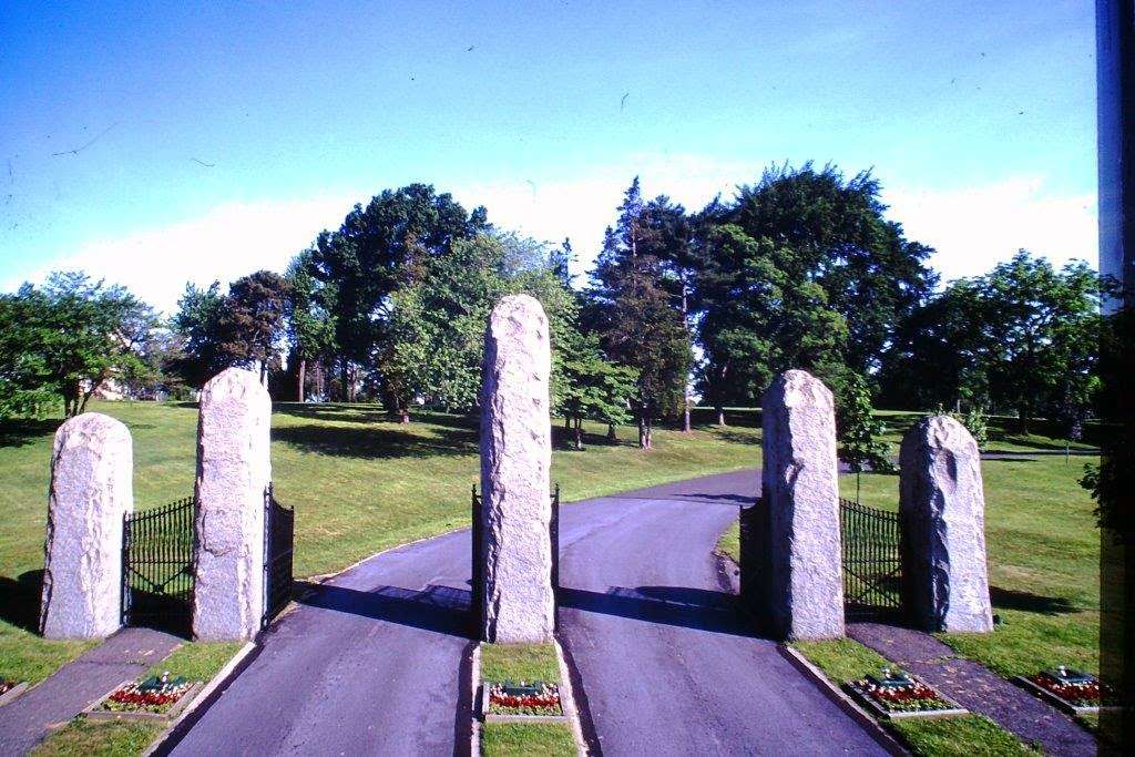 Lawn Croft Cemetery | 1000 W Ridge Rd, Marcus Hook, PA 19061, USA | Phone: (610) 485-1878