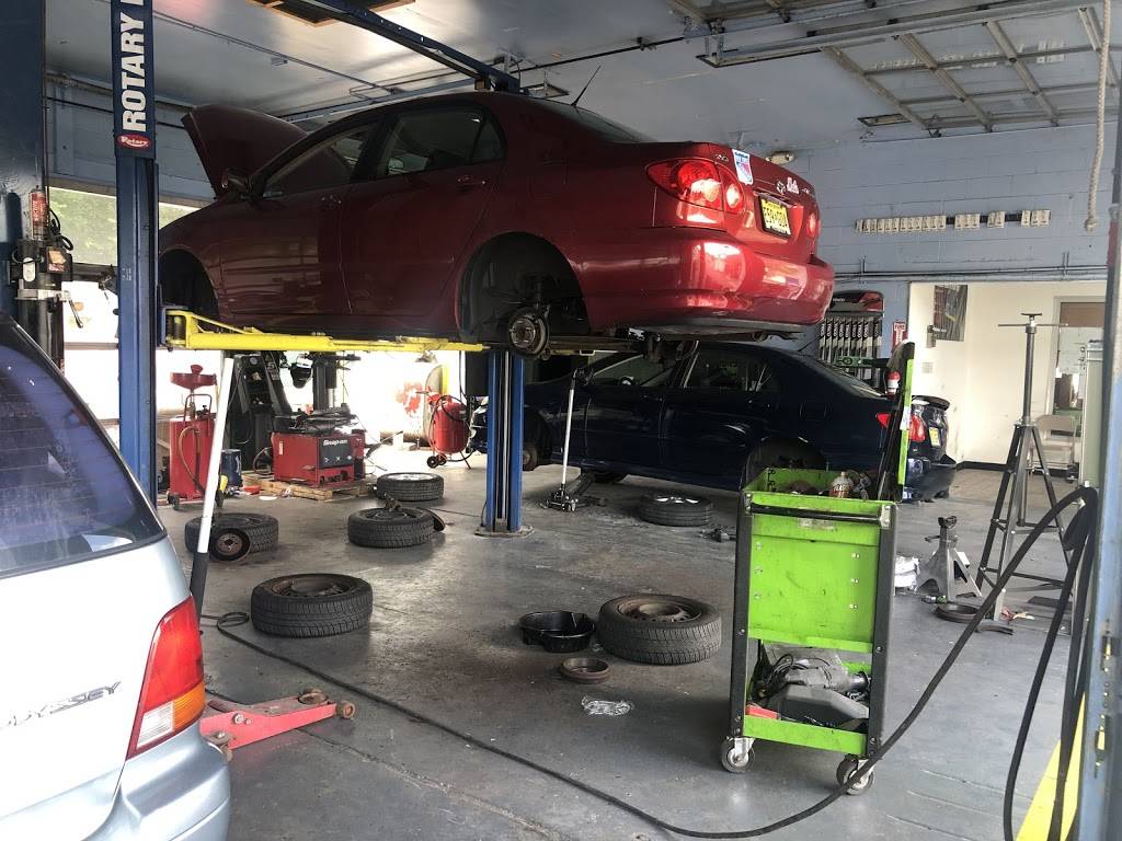 Brothers Auto Repair Service | 600 Pompton Ave, Cedar Grove, NJ 07009 | Phone: (973) 433-0833