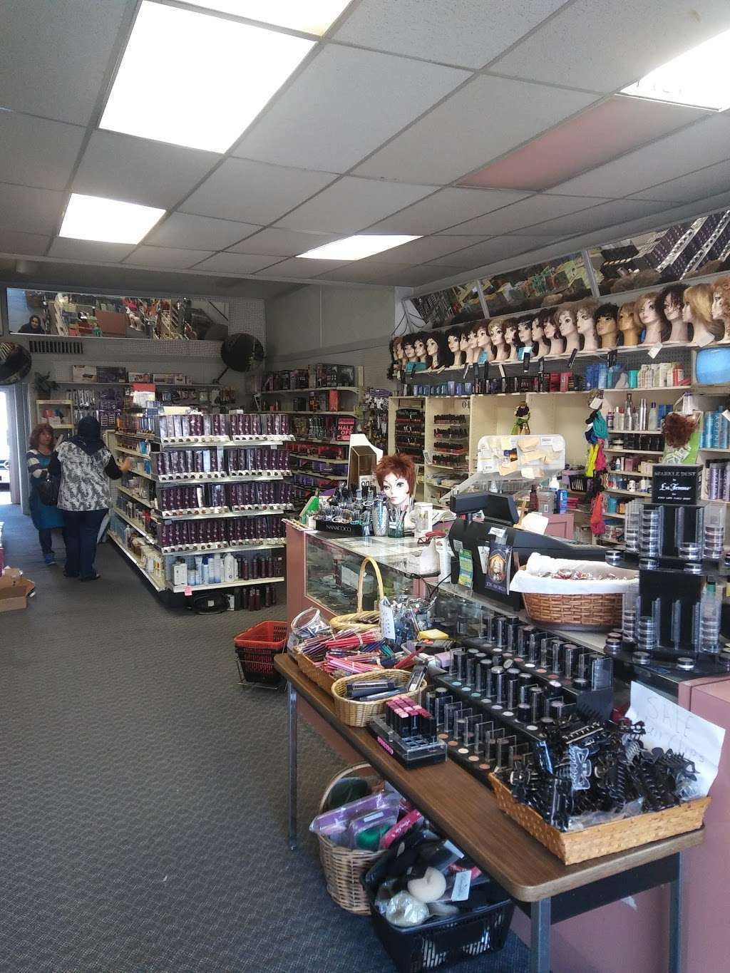 Empire Beauty Supply Co | 149 E Main St, El Cajon, CA 92020, USA | Phone: (619) 442-4272