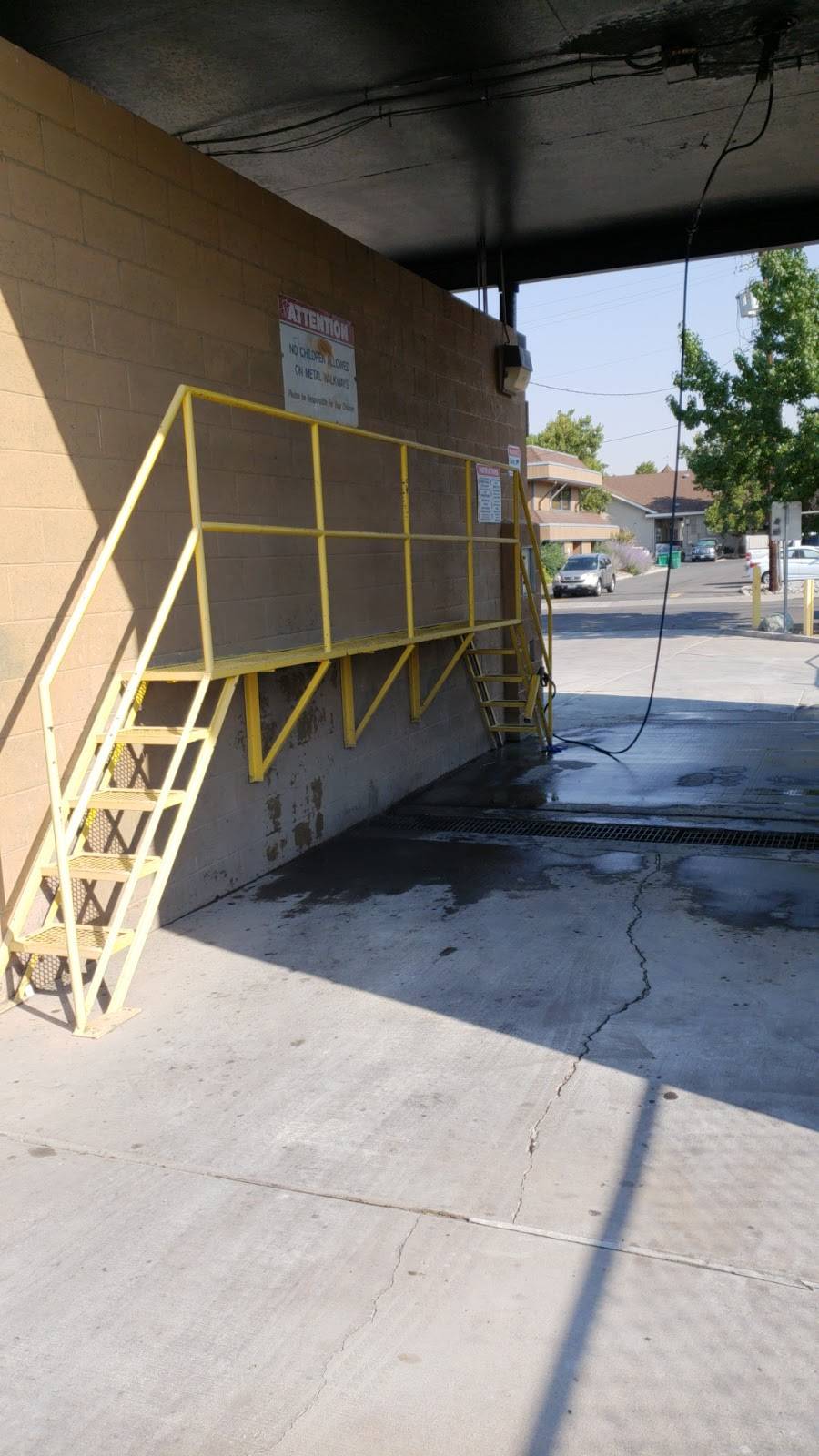 KB SELF CARWASH | 887 Tyler Way, Sparks, NV 89431, USA | Phone: (775) 343-6664