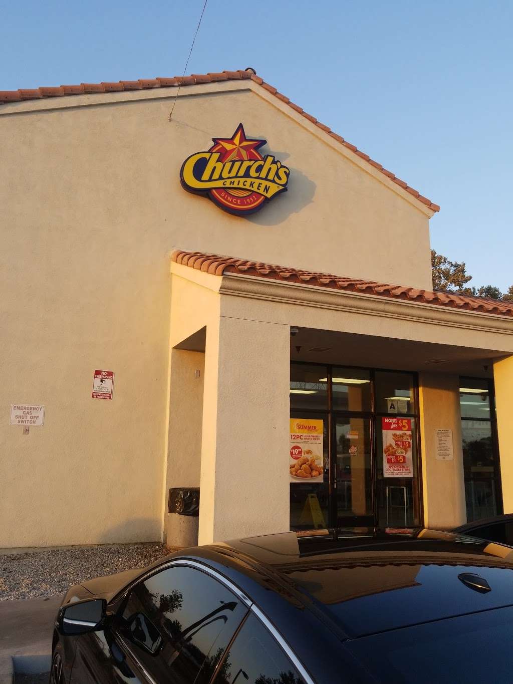 Churchs Chicken | 10015 Bellegrave Ave, Riverside, CA 92509, USA | Phone: (951) 685-5949