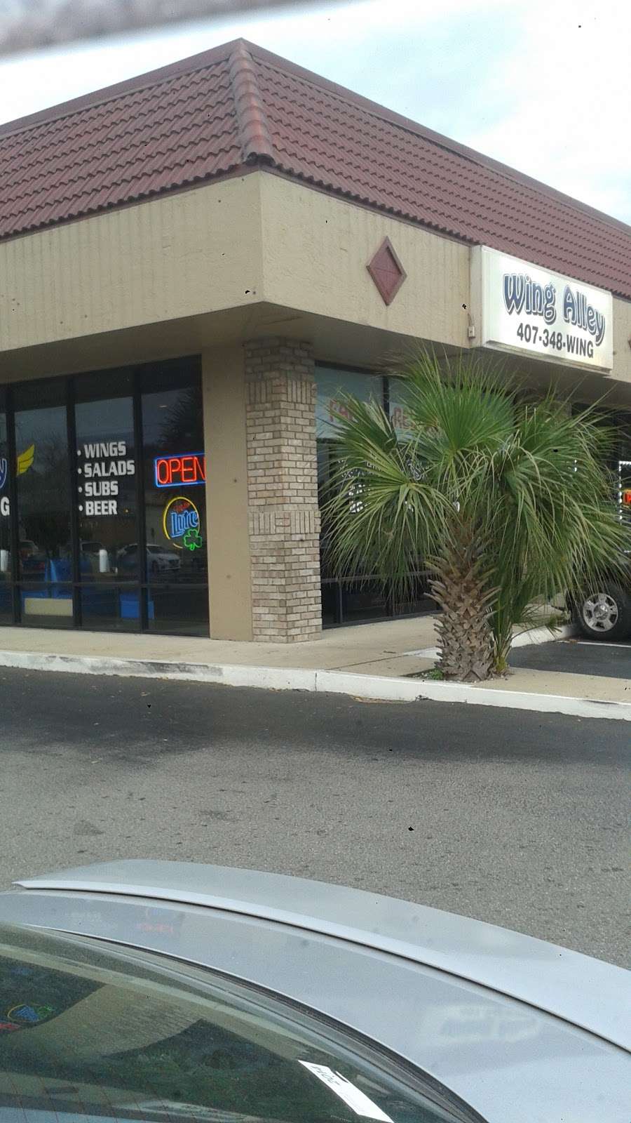 Wing Alley | 2215 E Irlo Bronson Memorial Hwy, Kissimmee, FL 34744, USA | Phone: (407) 348-9464