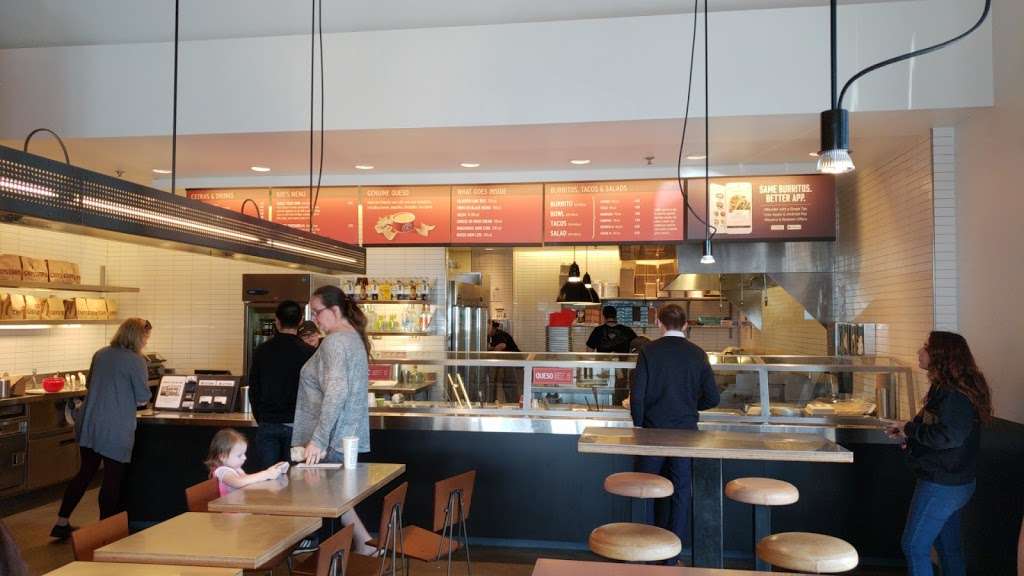 Chipotle Mexican Grill | 253 S Weber Rd, Romeoville, IL 60446, USA | Phone: (815) 221-5116