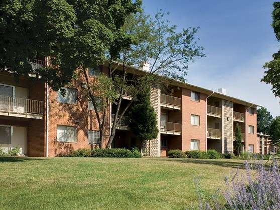 Chestnut Hill Apartments | 3907 23rd Pkwy, Hillcrest Heights, MD 20748, USA | Phone: (301) 485-2450