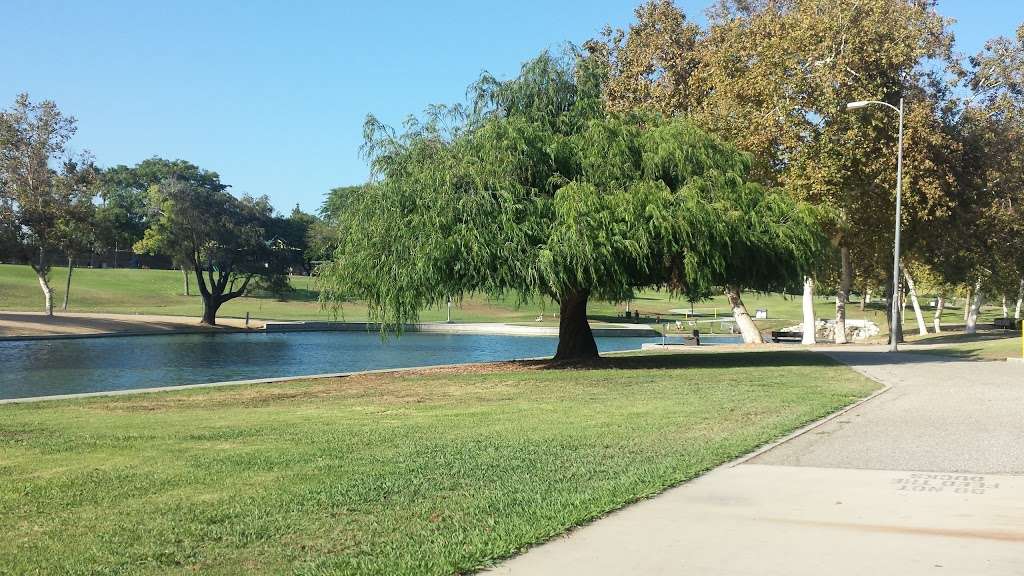 La Mirada Community Regional Park | 13701 Adelfa Dr, La Mirada, CA 90638, USA | Phone: (562) 902-5645