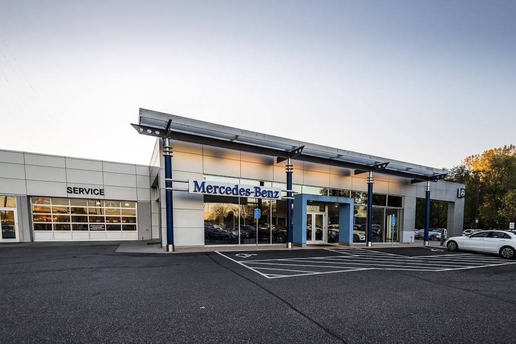 Mercedes-Benz of St. Paul | 2780 Maplewood Dr, Maplewood, MN 55109, USA | Phone: (651) 321-5228