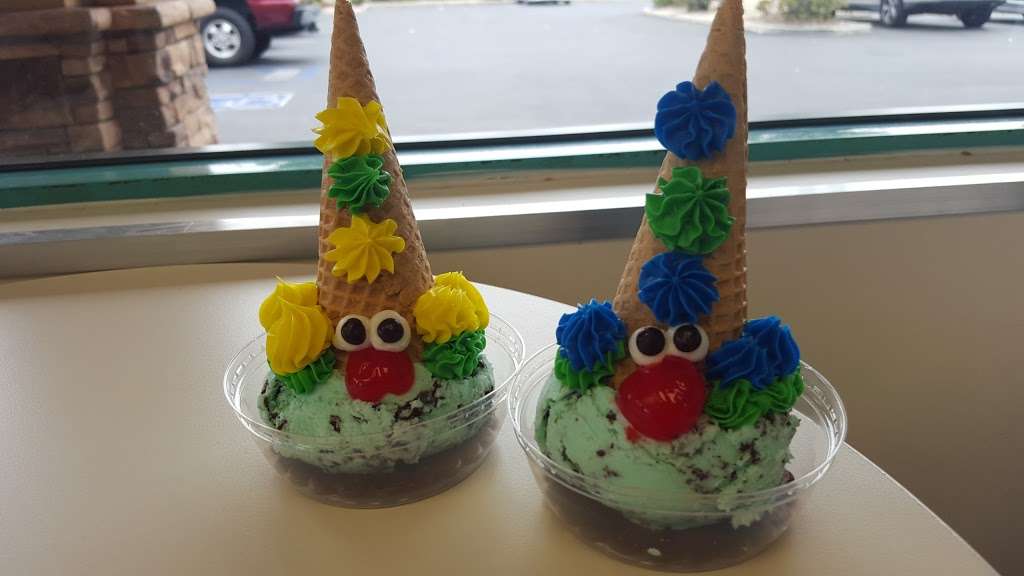 Baskin-Robbins | 12625 Frederick St, Ste W3, Moreno Valley, CA 92553, USA | Phone: (951) 653-3310