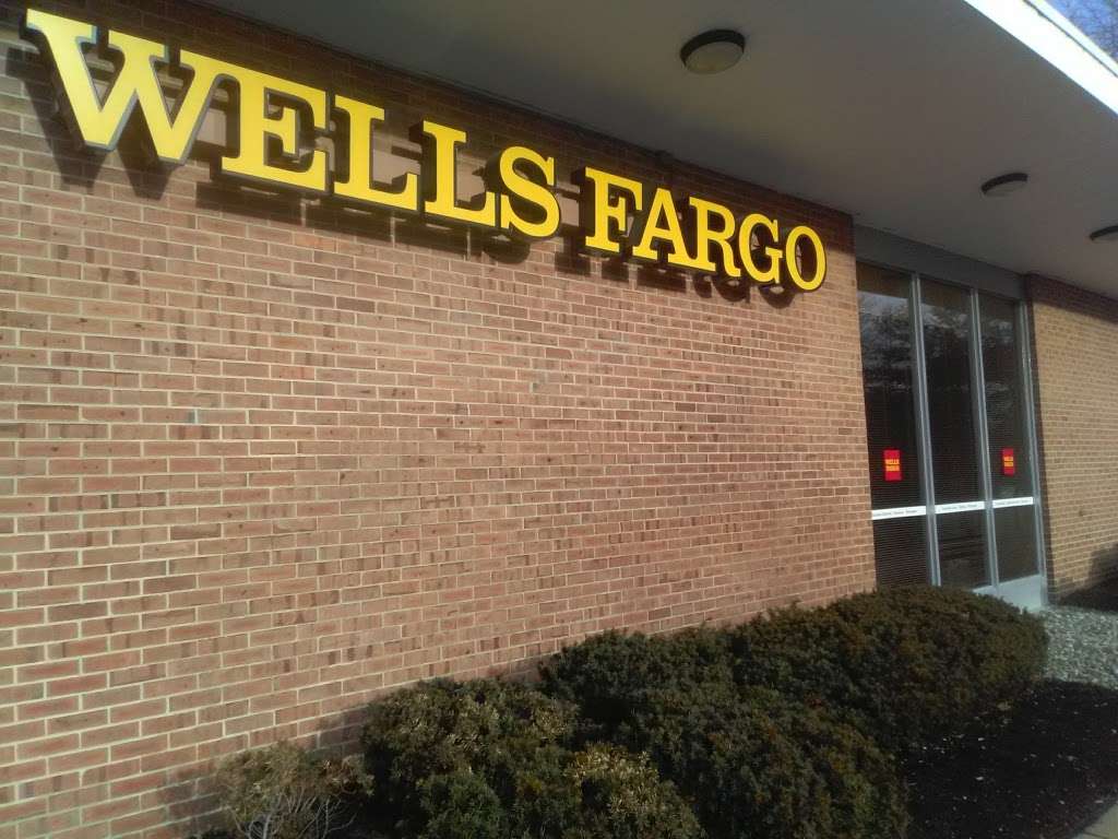 Wells Fargo Bank | 1700 Rte 37 E, Toms River, NJ 08753 | Phone: (732) 270-3990