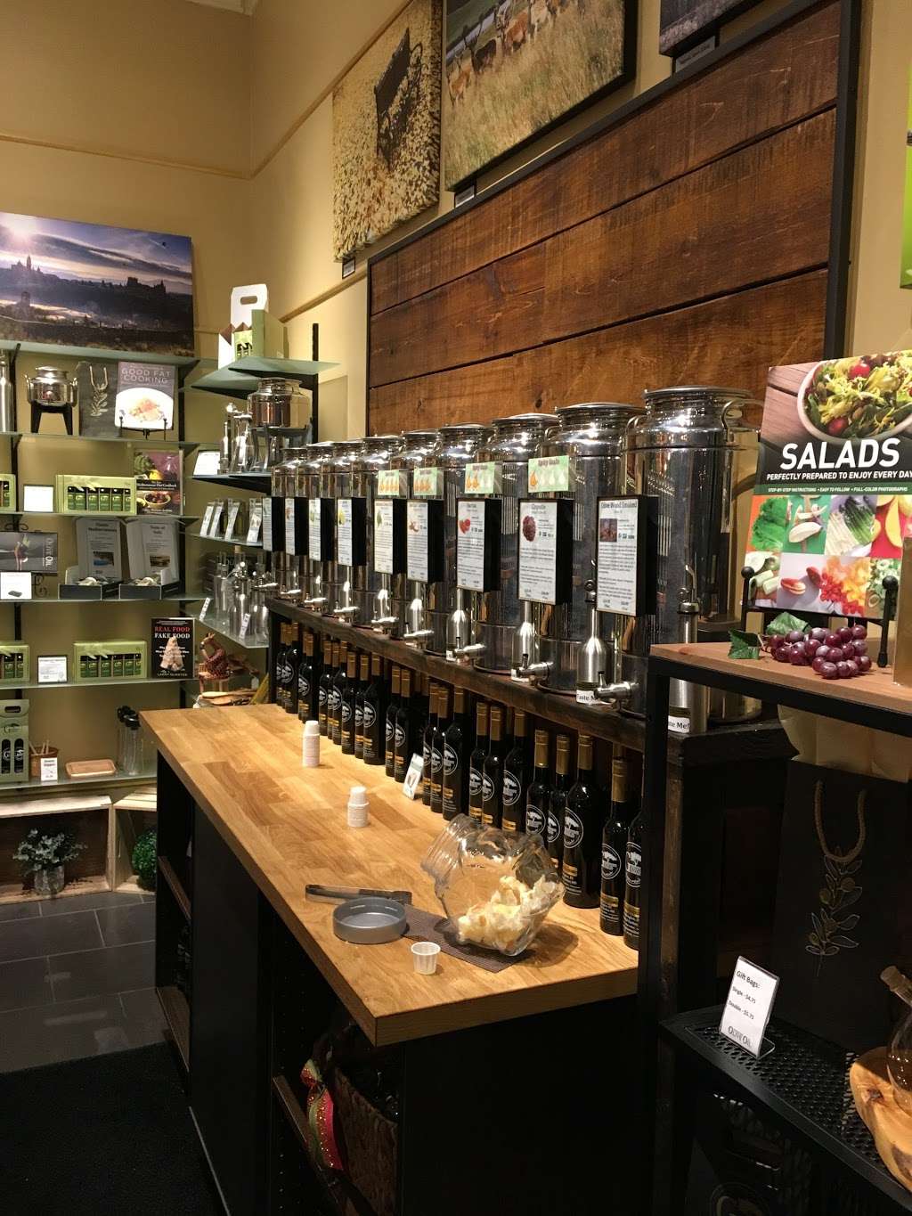 Georgetown Olive Oil Co | 181 Waterfront St, Oxon Hill, MD 20745 | Phone: (301) 753-7128