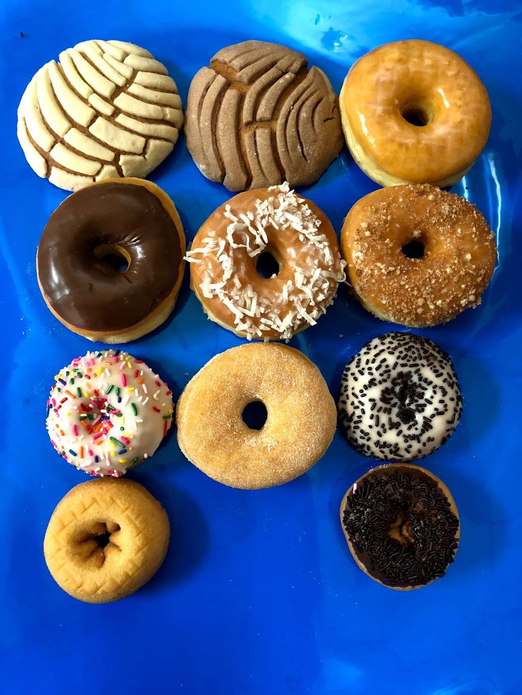 Donuts - The Donut Makers | 13651 Magnolia St, Garden Grove, CA 92844