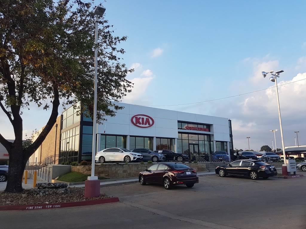 Kia of South Austin | 5306 S IH 35 Frontage Rd, Austin, TX 78745, USA | Phone: (512) 444-6635