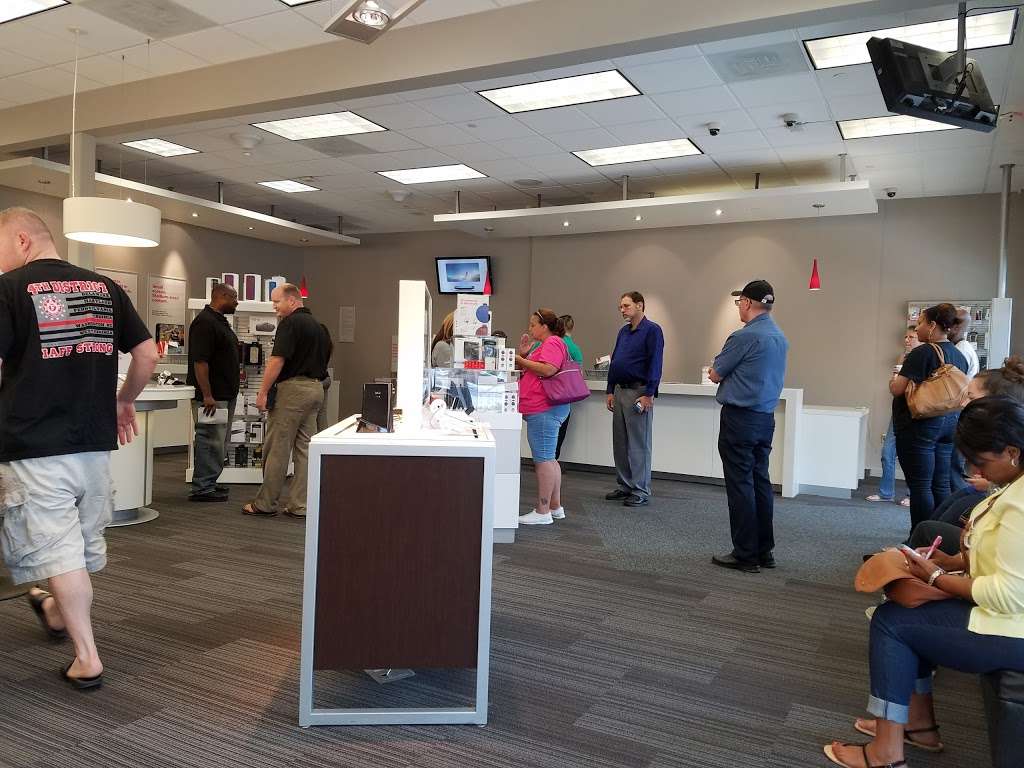 Verizon | 23105 Three Notch Rd, California, MD 20619, USA | Phone: (301) 863-9094