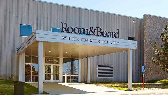Room & Board Central Office and Weekend Outlet | 4600 Olson Memorial Hwy, Golden Valley, MN 55422, USA | Phone: (763) 529-6089