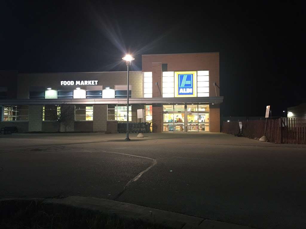 ALDI | 12120 W Burleigh St, Wauwatosa, WI 53222, USA | Phone: (855) 955-2534