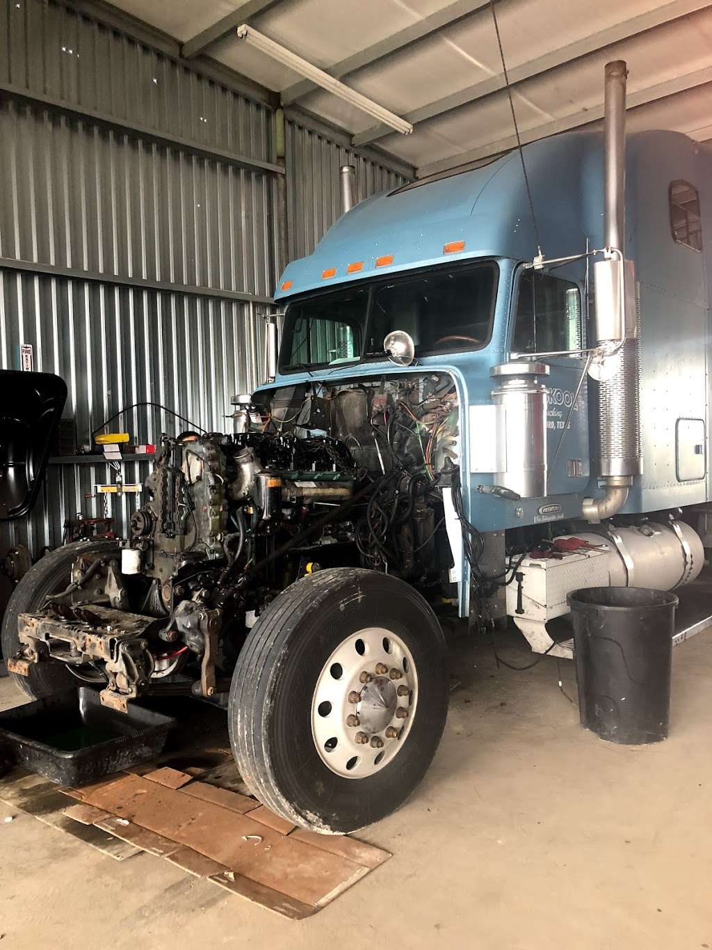 JJA Truck Repair & Tire Shop (18 Wheels Truck & Trailers Tires & | 400 Hillsman Ln, Sugar Land, TX 77498, USA | Phone: (832) 884-6296