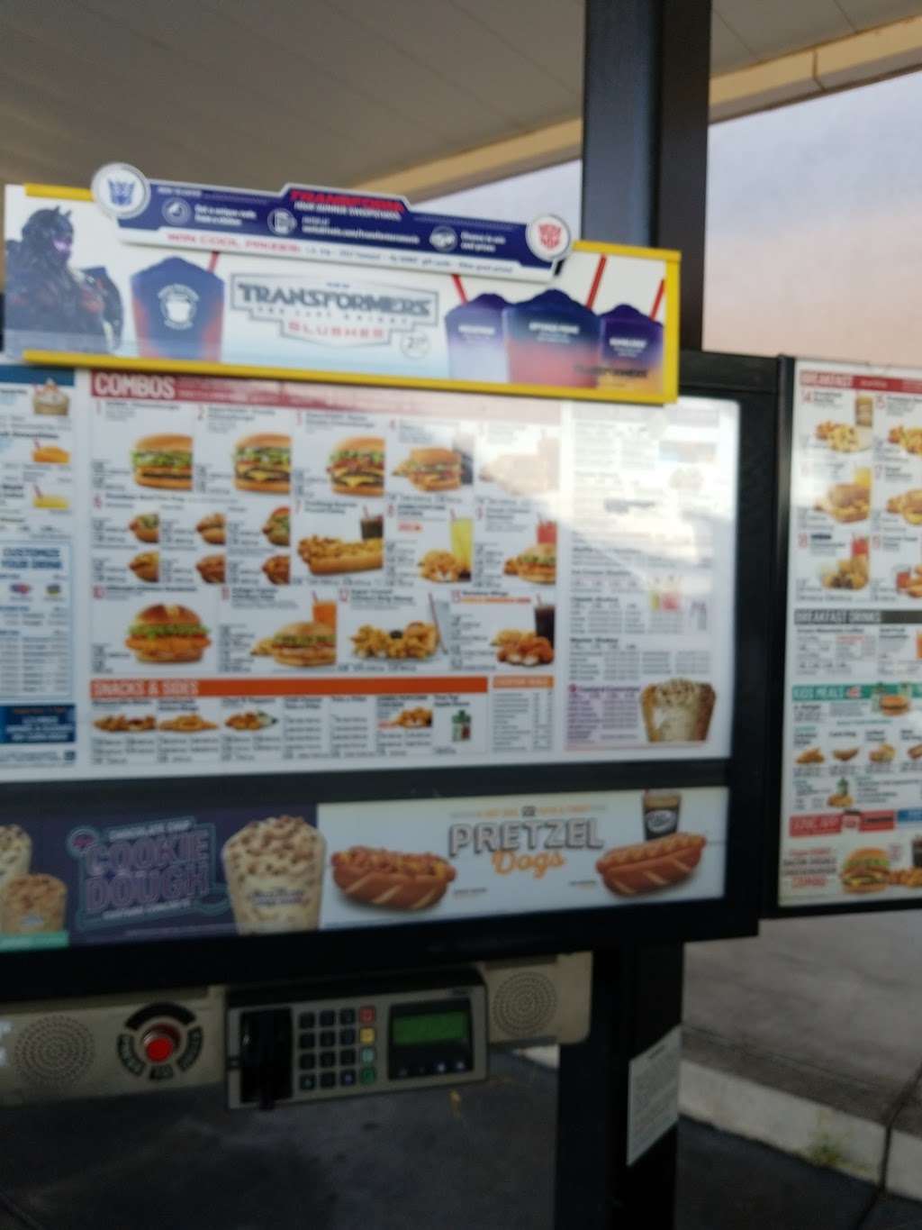 Sonic Drive-In | 19398 Bear Valley Rd, Apple Valley, CA 92308, USA | Phone: (760) 247-6616