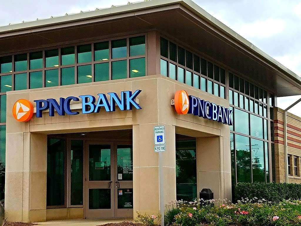 PNC Bank | 560 W Army Trail Rd, Carol Stream, IL 60188, USA | Phone: (630) 784-8590