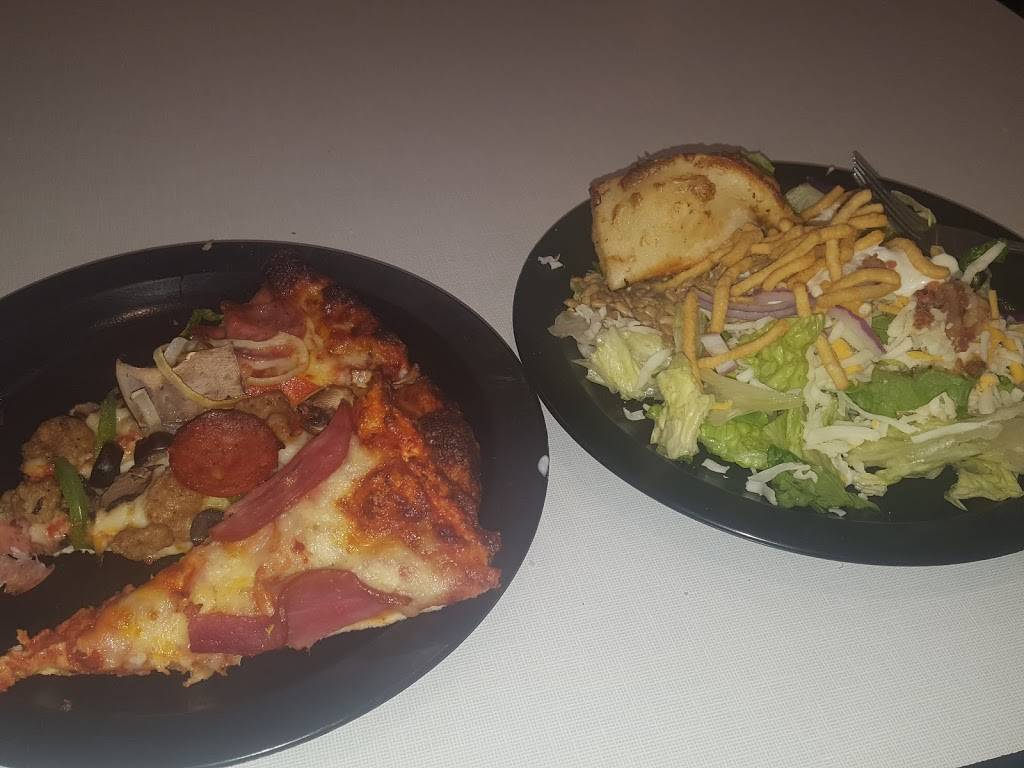 Round Table Pizza | 3710 W Shields Ave, Fresno, CA 93722 | Phone: (559) 271-7575