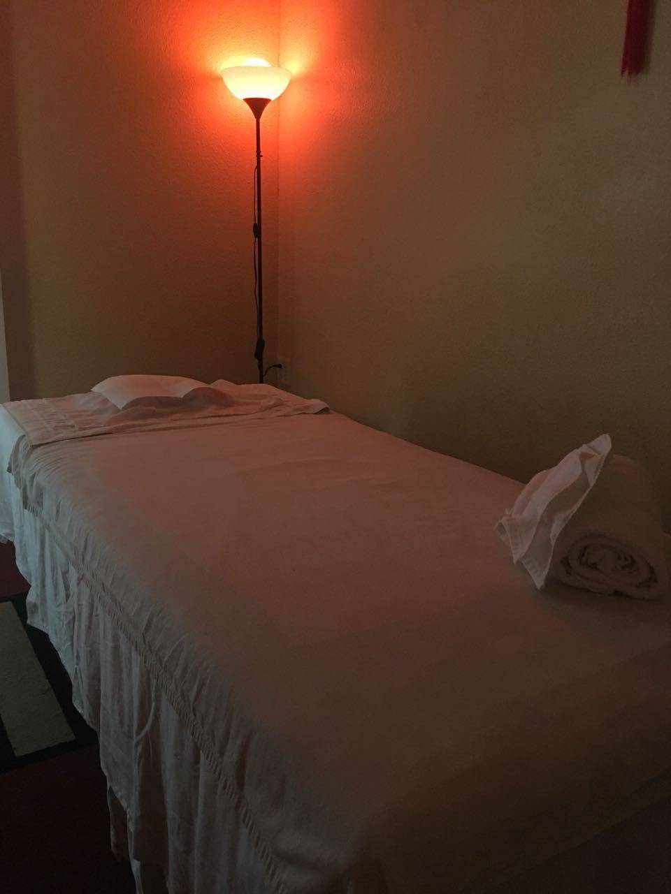 Diamond Foot Massage | 9986 Grapevine Hwy ste e, Hurst, TX 76054, USA | Phone: (817) 479-6387