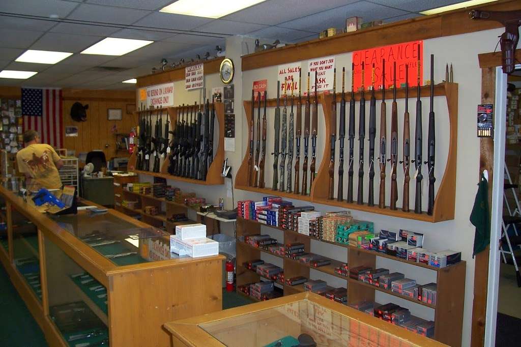 Guns Galore Inc | 2440 US-92, Lakeland, FL 33801, USA | Phone: (863) 666-2744