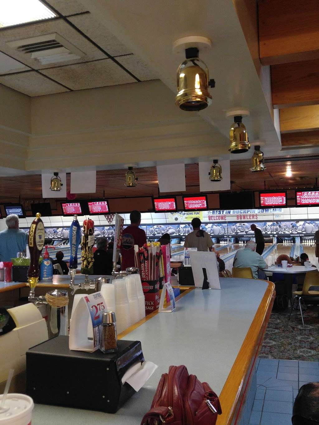 Southside Bowl | 17325 Virginia Ave, Hagerstown, MD 21740, USA | Phone: (301) 582-1323