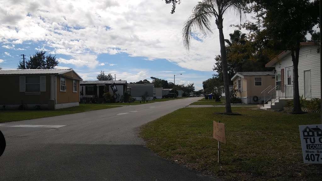 Country Club Village Mobile Home | 1080 S Hoagland Blvd # 202, Kissimmee, FL 34741 | Phone: (407) 933-2494