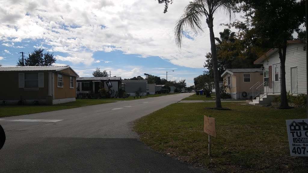 Country Club Village Mobile Home | 1080 S Hoagland Blvd # 202, Kissimmee, FL 34741, USA | Phone: (407) 933-2494