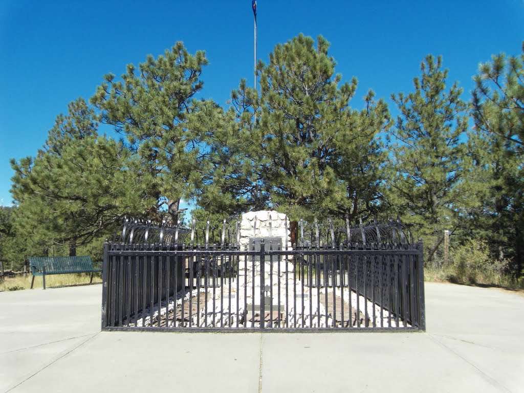 William F Cody Grave | 987 Lookout Mountain Rd, Golden, CO 80401, USA | Phone: (303) 526-0744