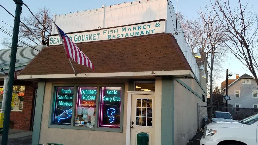 Seafood Gourmet | 103 W Pleasant Ave, Maywood, NJ 07607, USA | Phone: (201) 843-8558